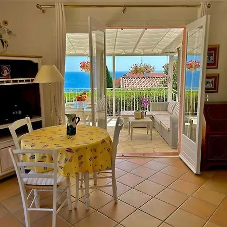 Havre De Paix Vue & Piscine Privee *