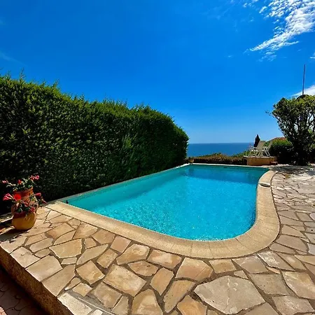 Havre De Paix Vue & Piscine Privee *